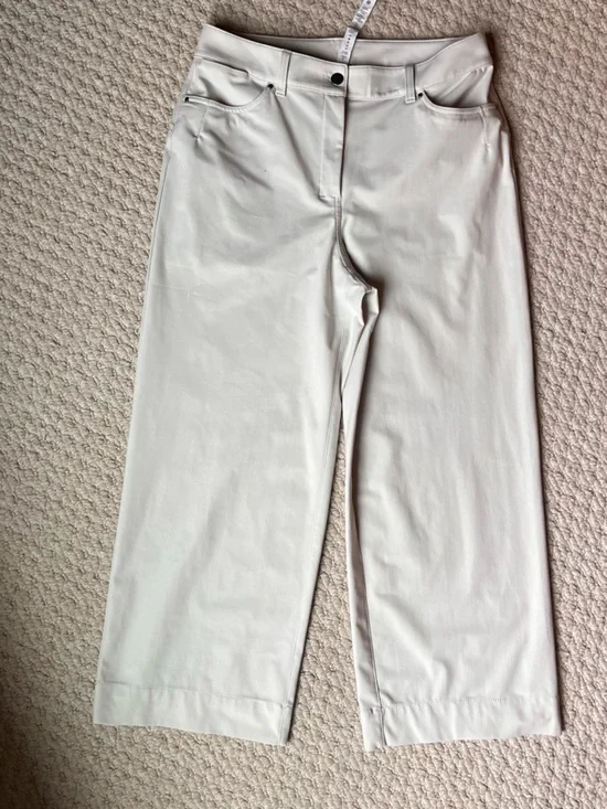 Lululemon Cream Wide -Leg Pants- sz 30 - Picture 2 of 5